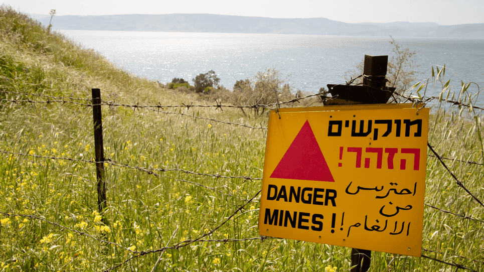 Alternative text missing