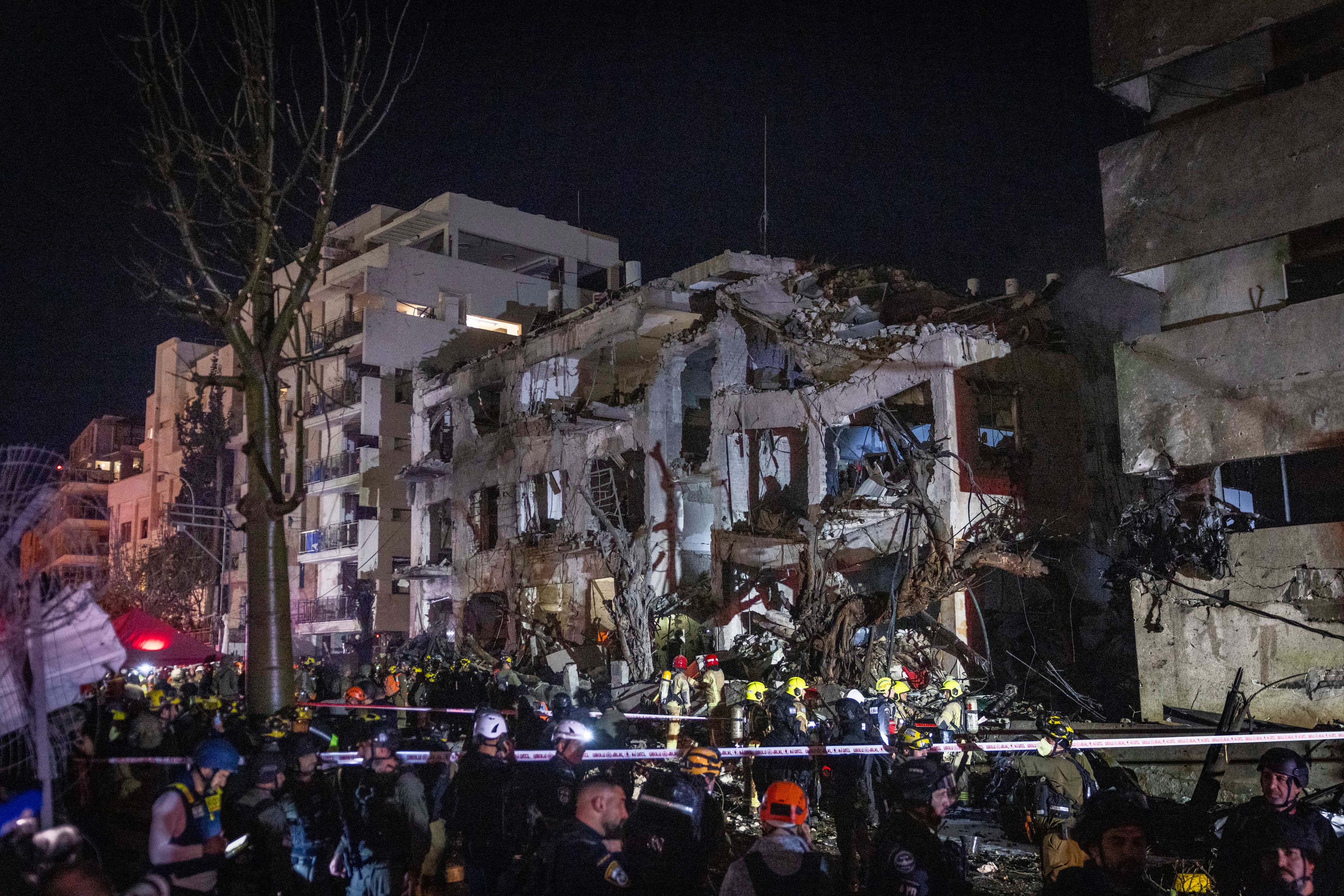 Alternative text missing