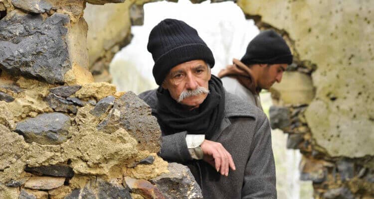 Alternative text missing