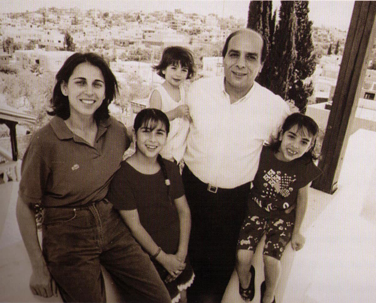 Alternative text missing