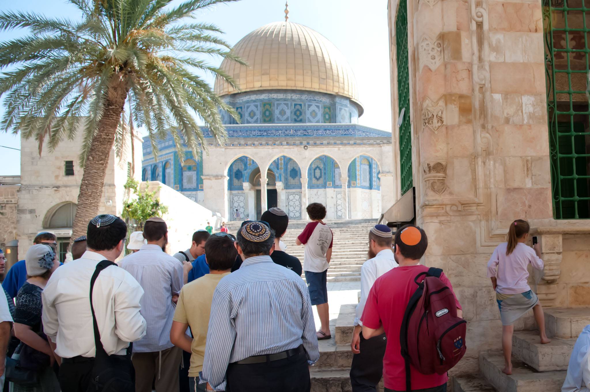  Teilnehmer einer Tour für orthodoxe Juden auf dem Tempelberg, 2011. Foto: Activestills