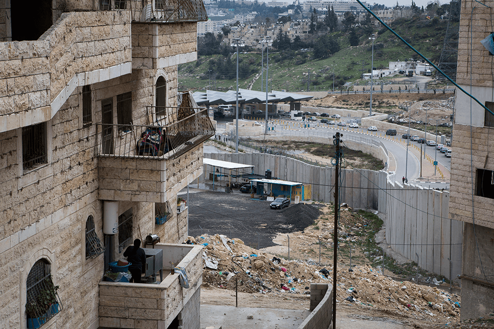  Blick von Ras Shehada auf den israelischen Checkpoint, Ost-Jerusalem, 2014. Foto: Activestills