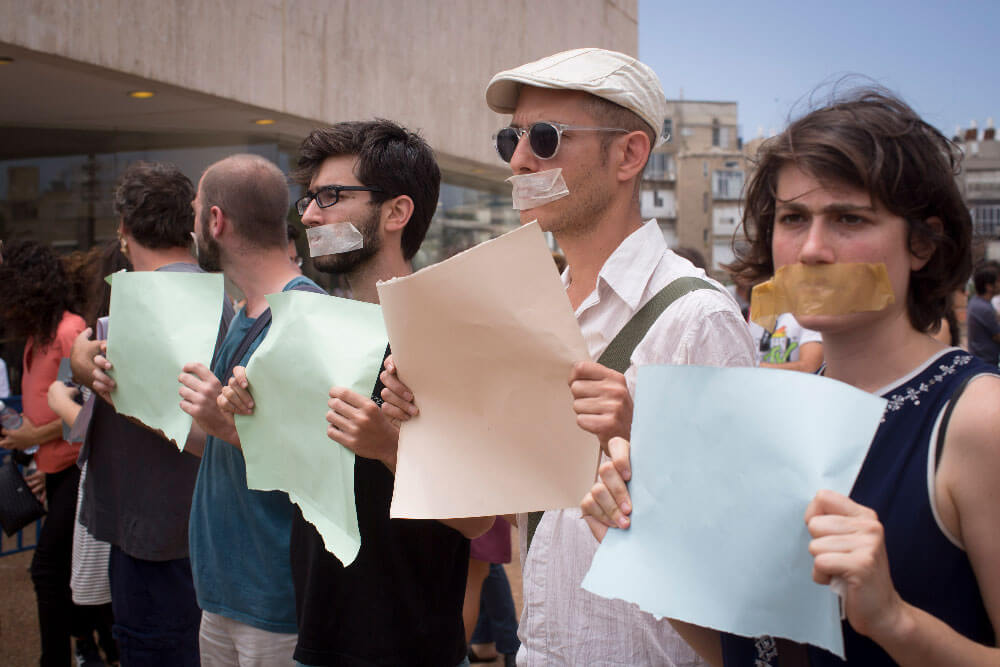  Protest gegen die Kulturministerin Miri Regev. Tel Aviv, 2015. Foto: Activestills